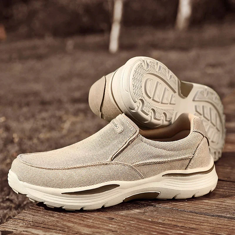 RESISTANT & COMFORTABLE MUST PRO SHOES | Lupi - Image 9