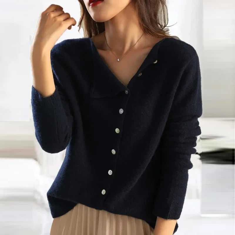 Heather Elegant Cardigan | Lupi - Image 3